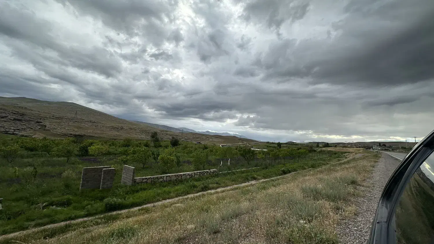 قواره باغ ۱۵۰۰ متری بر جاده ترانزیتی|فروش زمین و ملک کلنگی|ماکو, |دیوار