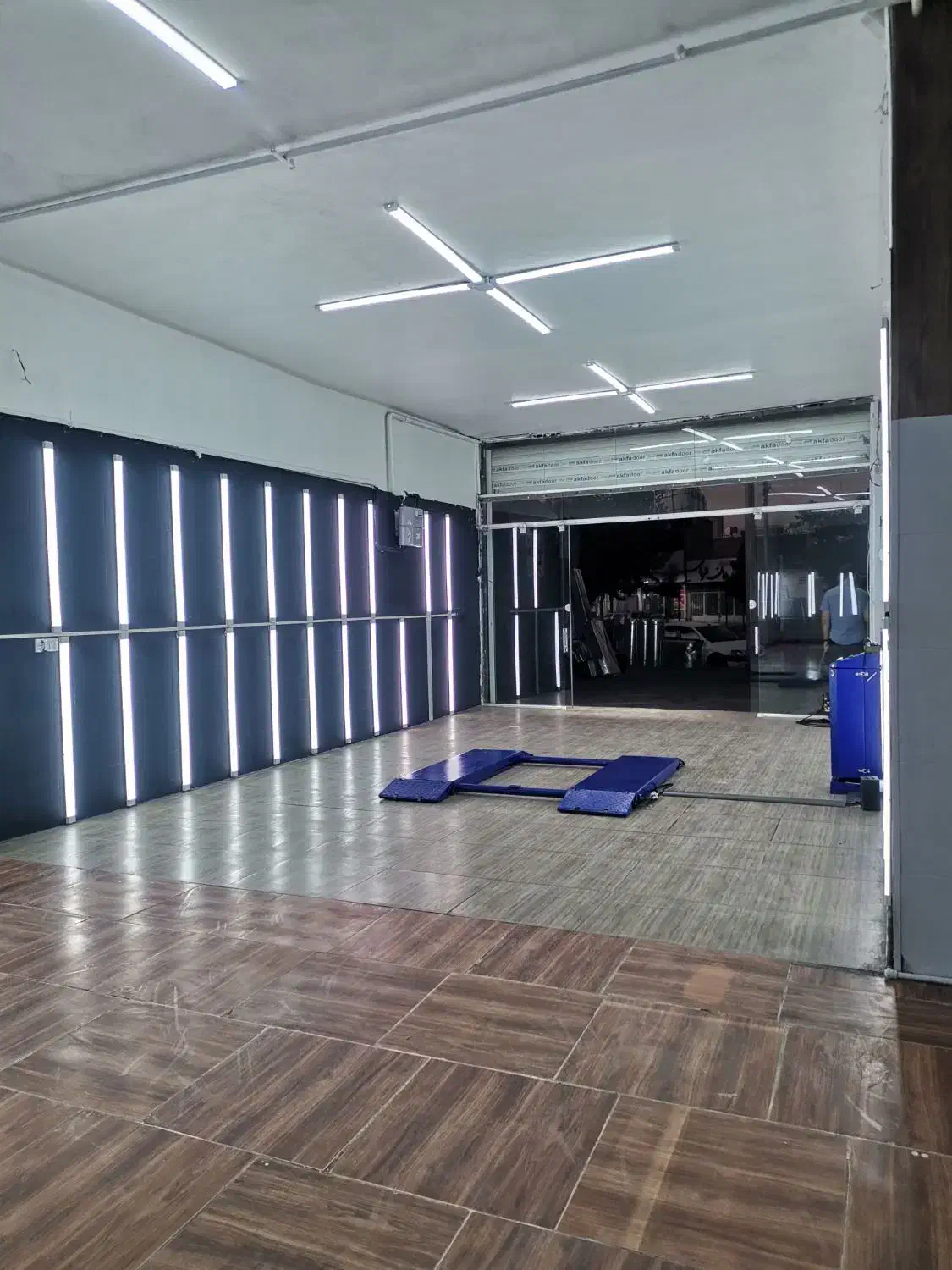 تشخیص رنگ نقیبی|خدمات موتور و ماشین|کرمان, |دیوار