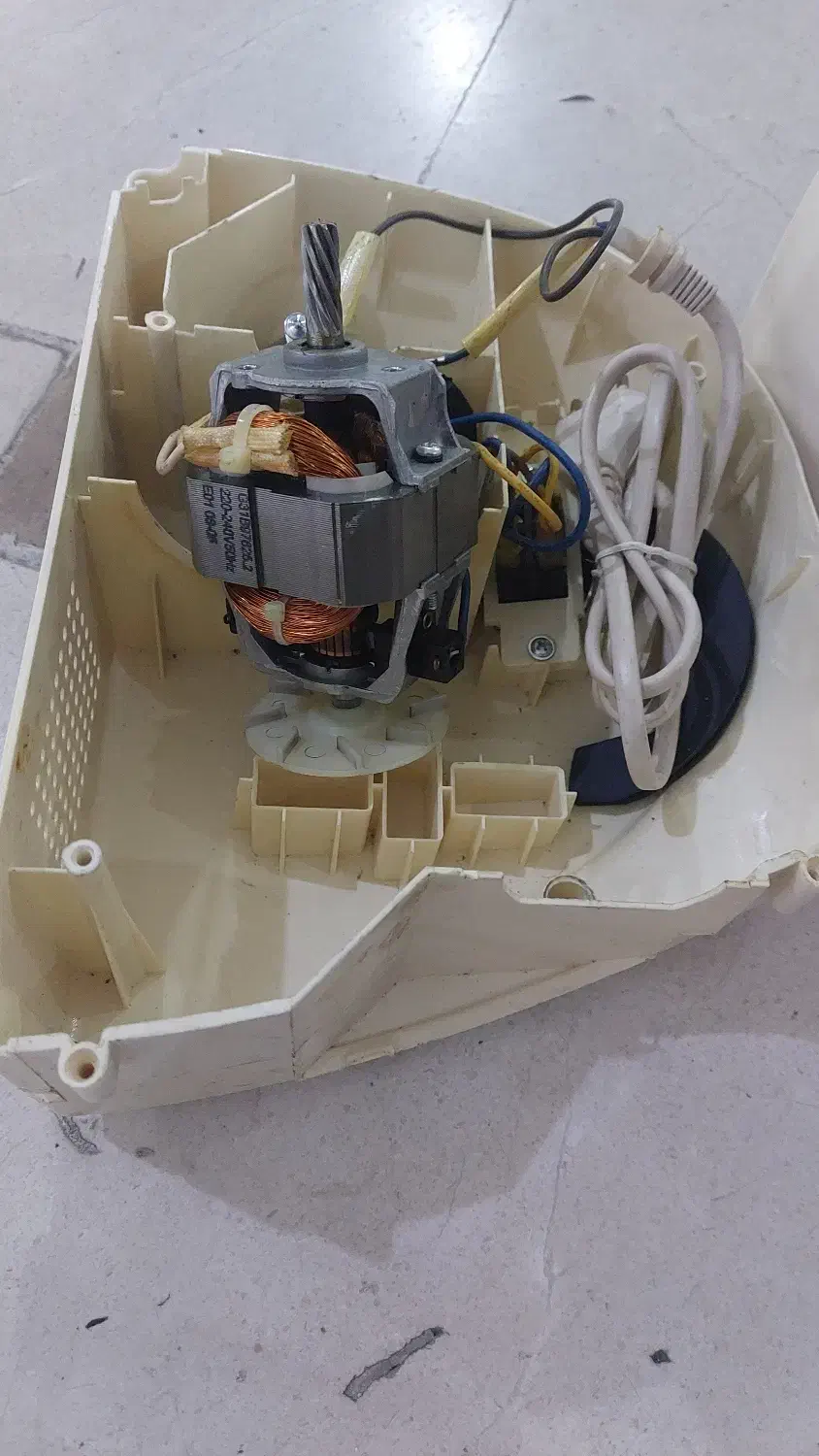 چرخ گوشت نیاز به تعمیر|سایر لوازم برقی|تهران, تهرانپارس جنوبی|دیوار