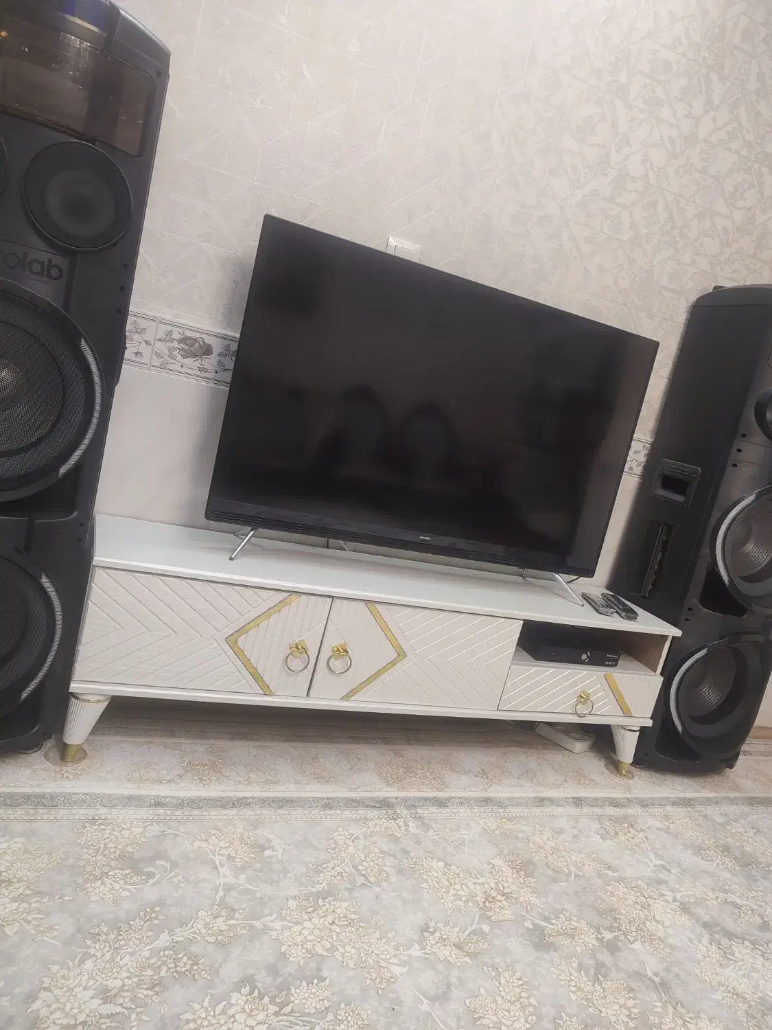 ست میز تلویزیون و کنسول|میز تلویزیون|گلستان (تهران), |دیوار