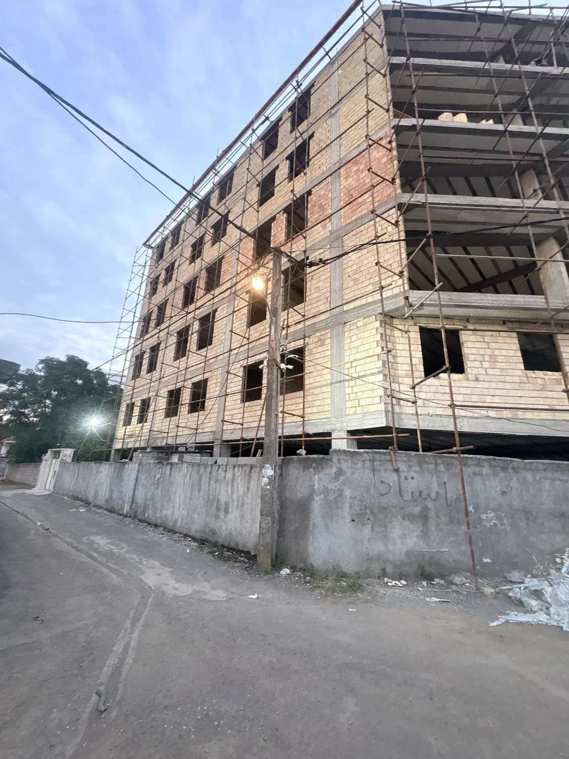 پیش فروش 90متری/شرایط عالی/ویو عالی/خ امام|پیش‌فروش املاک|آستارا, |دیوار