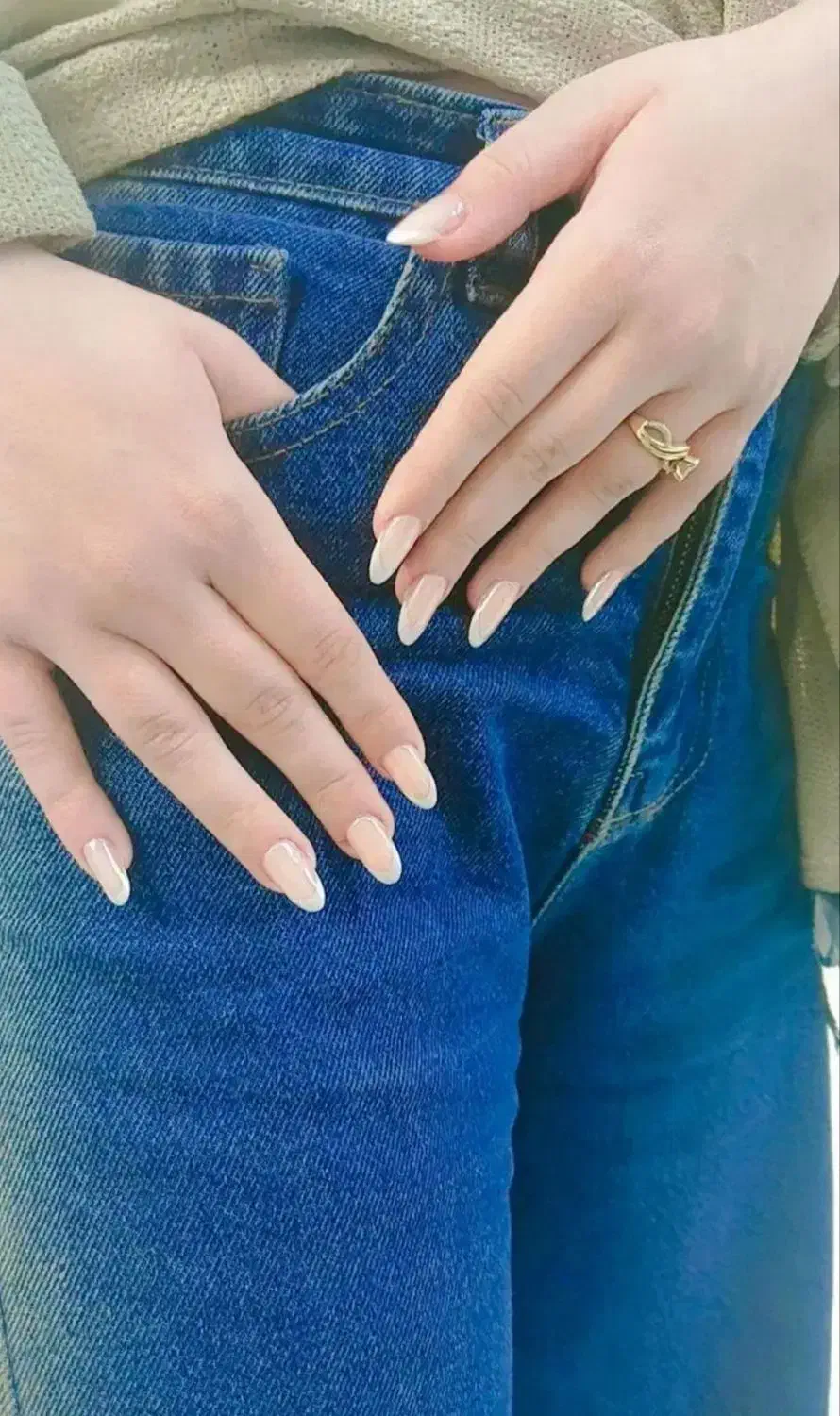 کاشت ناخن|خدمات آرایشگری و زیبایی|مشهد, دوست آباد|دیوار