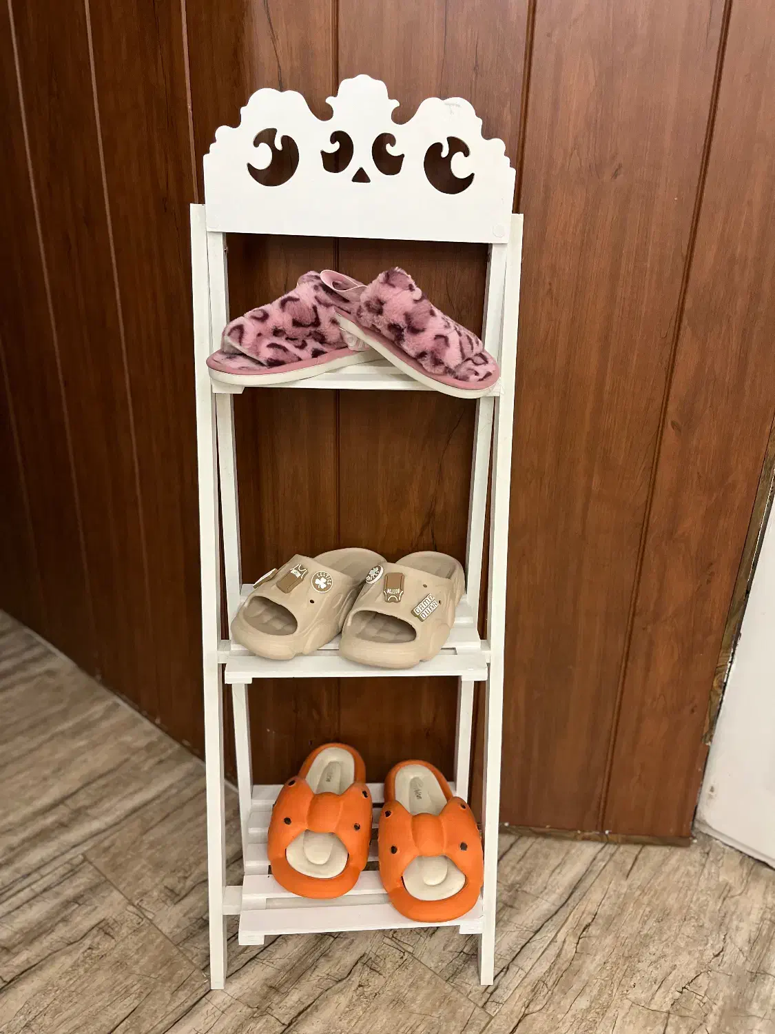 استند چوبی|کتابخانه، شلف، قفسههای دیواری|گرگان, |دیوار