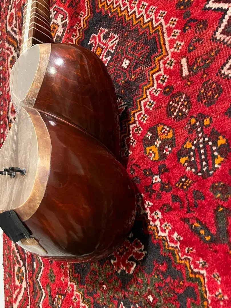 تار ملک|سازهای سنتی|کرج, فاز ۱ مهرشهر|دیوار