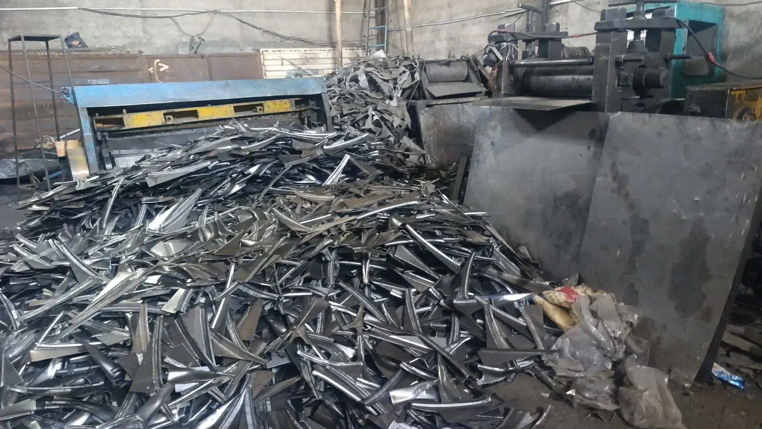 جذب نیروی کارگر ساده ایرانی و اتباع|استخدام صنعتی، فنی، مهندسی|رباط‌کریم, شهرک صنعتی ده‌حسن|دیوار