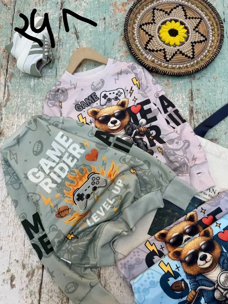 حراج بلوز و شلوار پسرانه و دخترانه به دلیل واگذاری|کفش و لباس بچه|کرمان, |دیوار