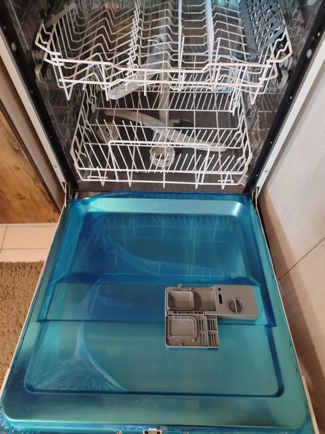 ظرفشویی Dossi ایتالیا دوازده نفره|ماشین ظرفشویی|شاندیز, |دیوار