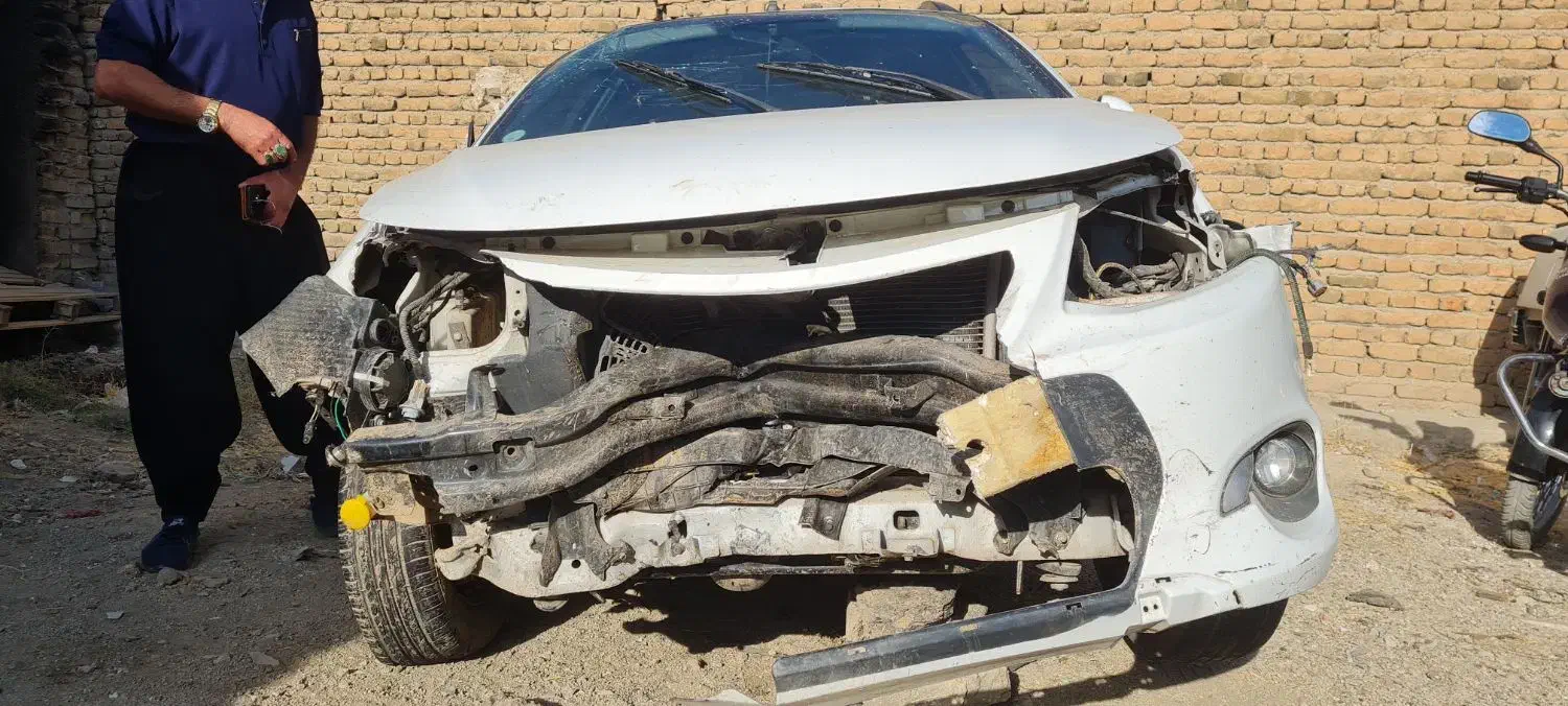 کوییک ۱۴۰۱ تصادفی|خودرو سواری و وانت|بروجرد, |دیوار