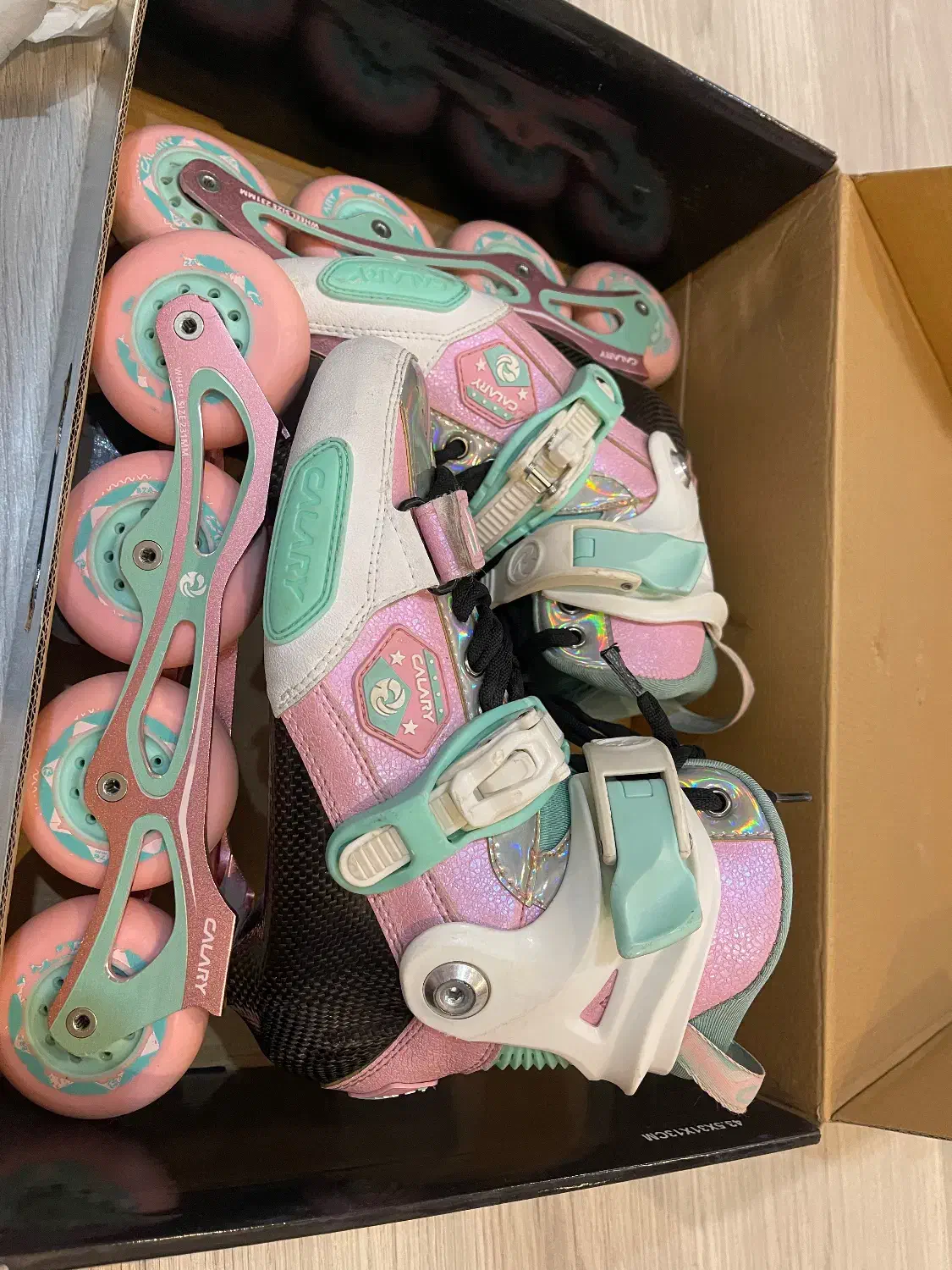 اسکیت کالری سایز۳۵تا۳۷|دوچرخه، اسکیت، اسکوتر|شیراز, قدوسی غربی|دیوار