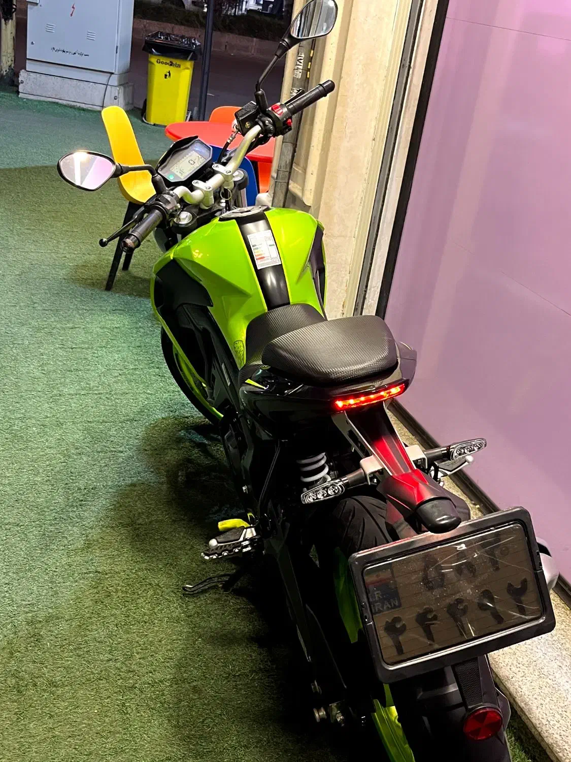 بنلی ۱۸۰|موتورسیکلت|رشت, شهرک آیت الله منتظری|دیوار