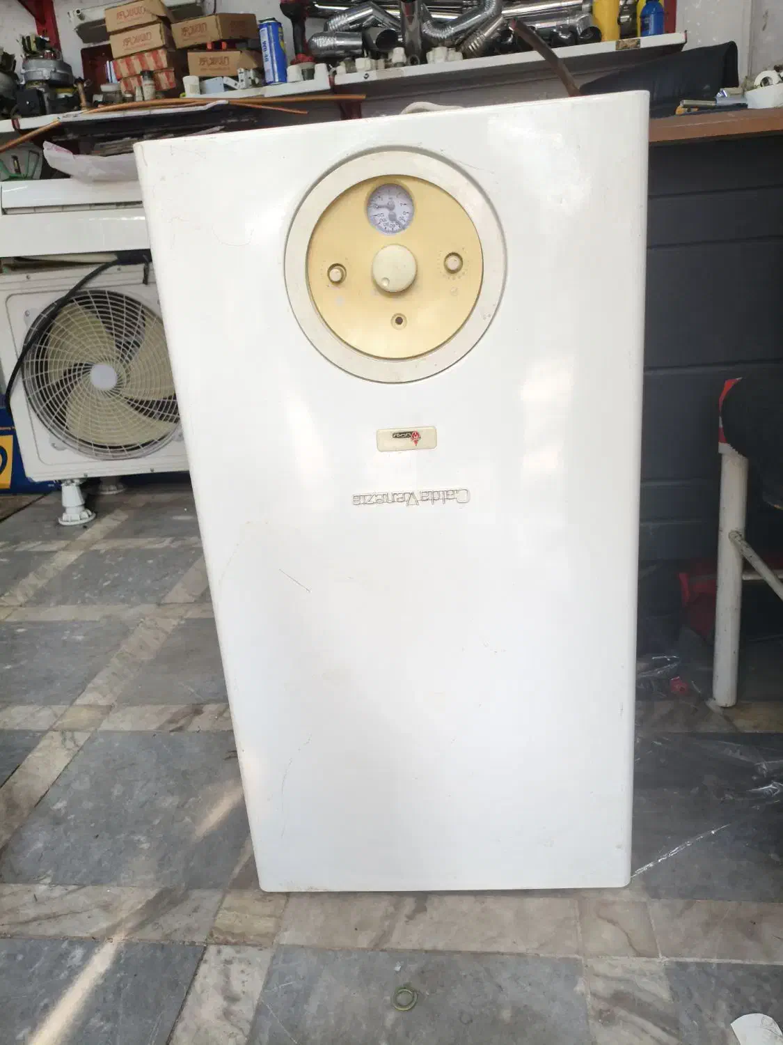 پکیج دست دو|آبگرمکن، پکیج، شوفاژ|اسلامشهر, مطهری|دیوار