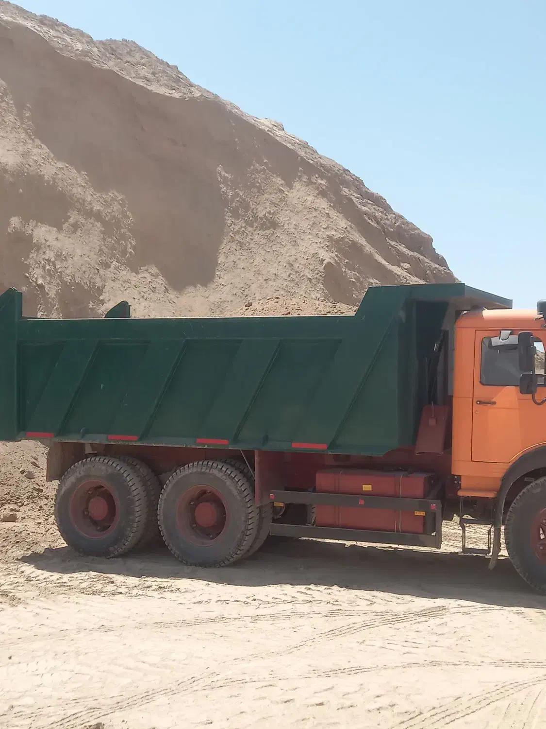 استخدام راننده پایه ۱|استخدام حمل و نقل|باقرشهر, |دیوار