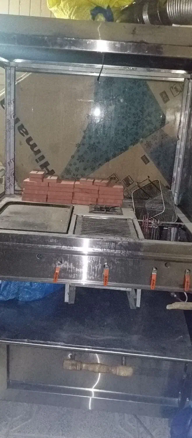 وسایل فست فود|فروشگاه و مغازه|شاهین‌شهر, مخابرات (شهید بهشتی)|دیوار