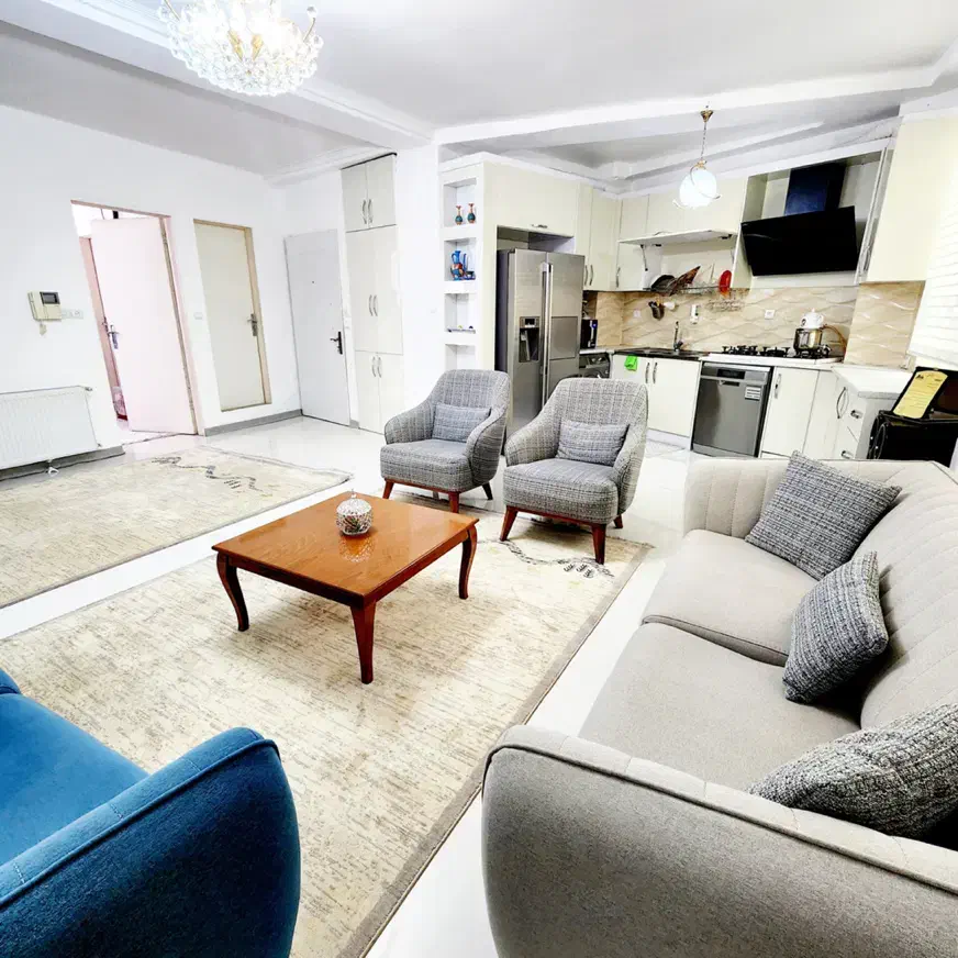 ۷۵متر/۲خواب/بازسازی شده/روی همکف/اشرفی