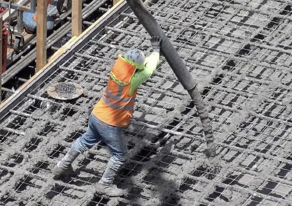 کارگر پمپ انتقال بتن|استخدام معماری، عمران و ساختمانی|همدان, |دیوار