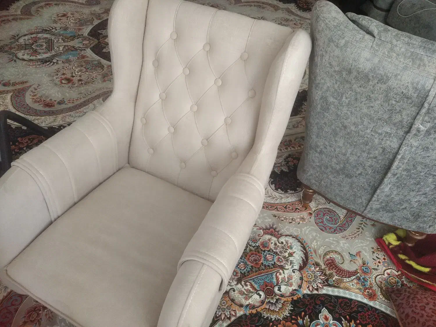 یک دست مبل هفت نفره در سنندج|مبلمان خانگی و میز عسلی|دهگلان, |دیوار