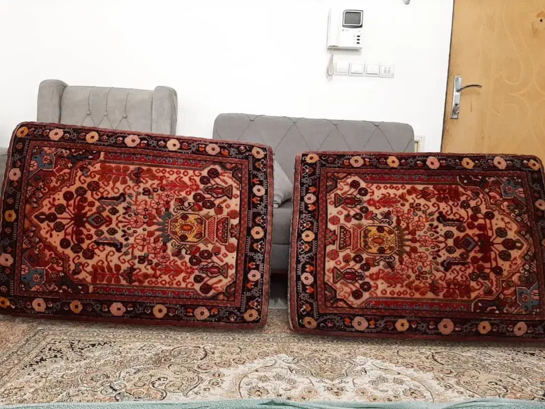 پشتی دستباف|پشتی|تهران, آذری|دیوار