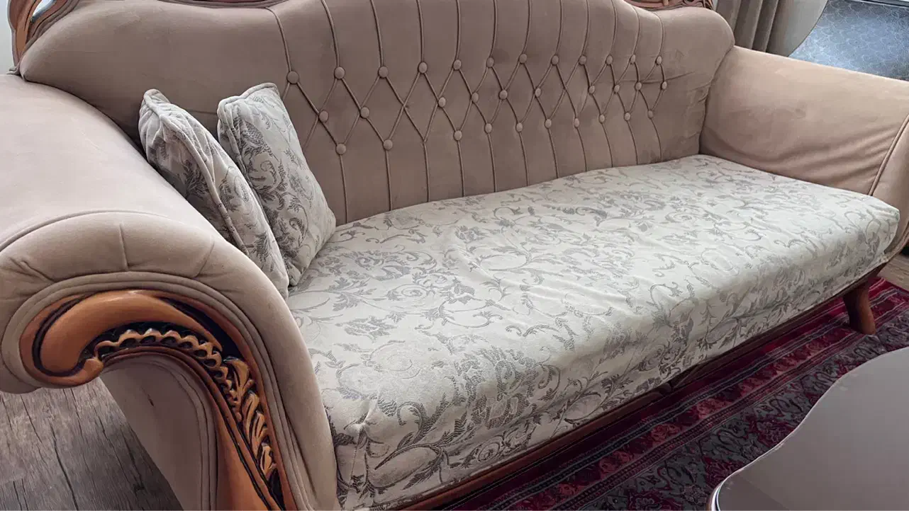 یک دست مبل استیل هفت نفره،و یک آینه و کنسول شیک|مبلمان خانگی و میز عسلی|همدان, |دیوار