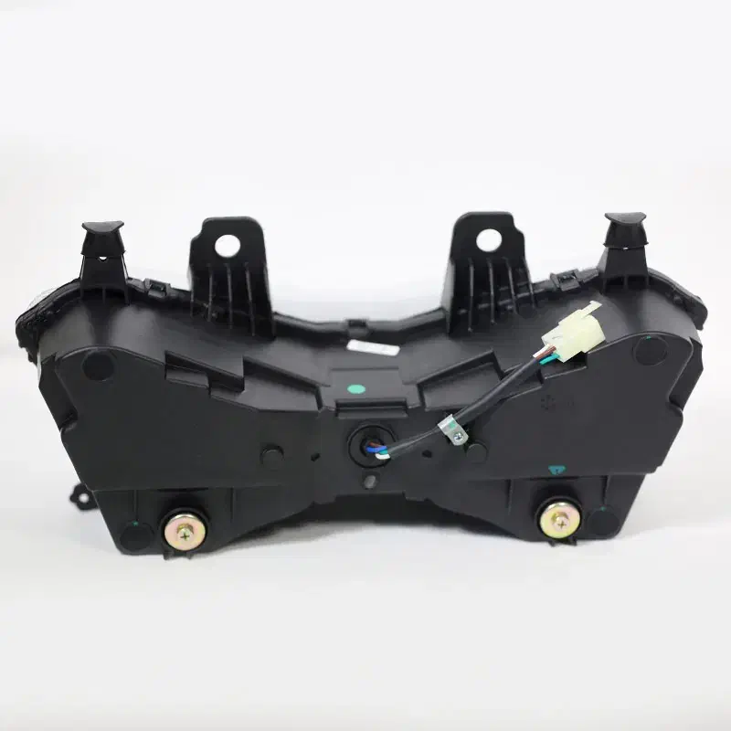 چراغ جلواصلی جی تی 200|قطعات یدکی و لوازم جانبی|رشت, گلباغ نماز|دیوار