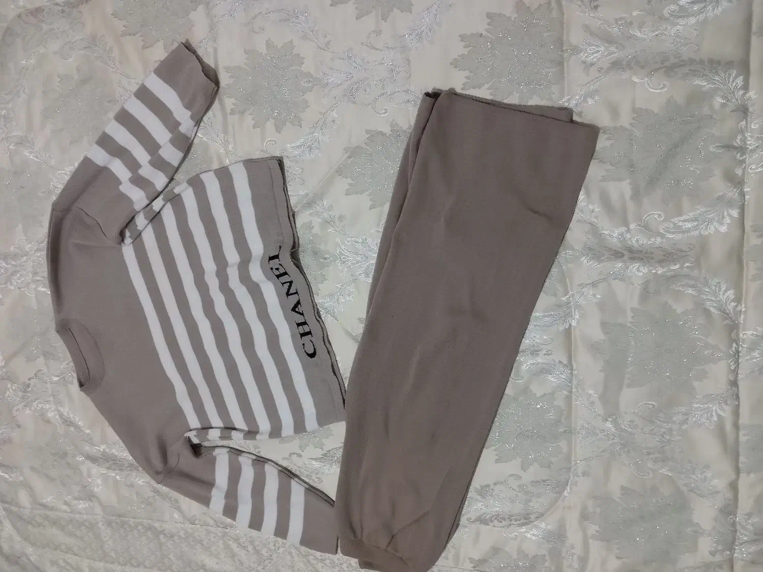 پالتو|لباس|یاسوج, |دیوار