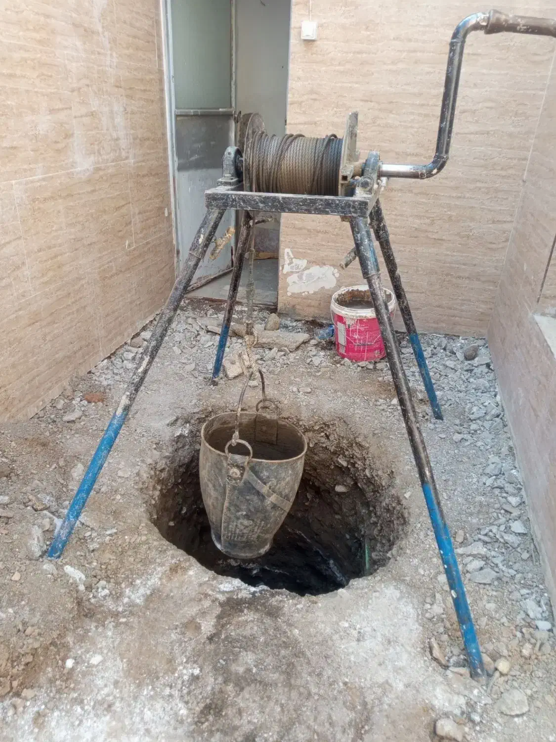 چاه کن مقنی لایروبی|خدمات پیشه و مهارت|مشهد, جانباز|دیوار