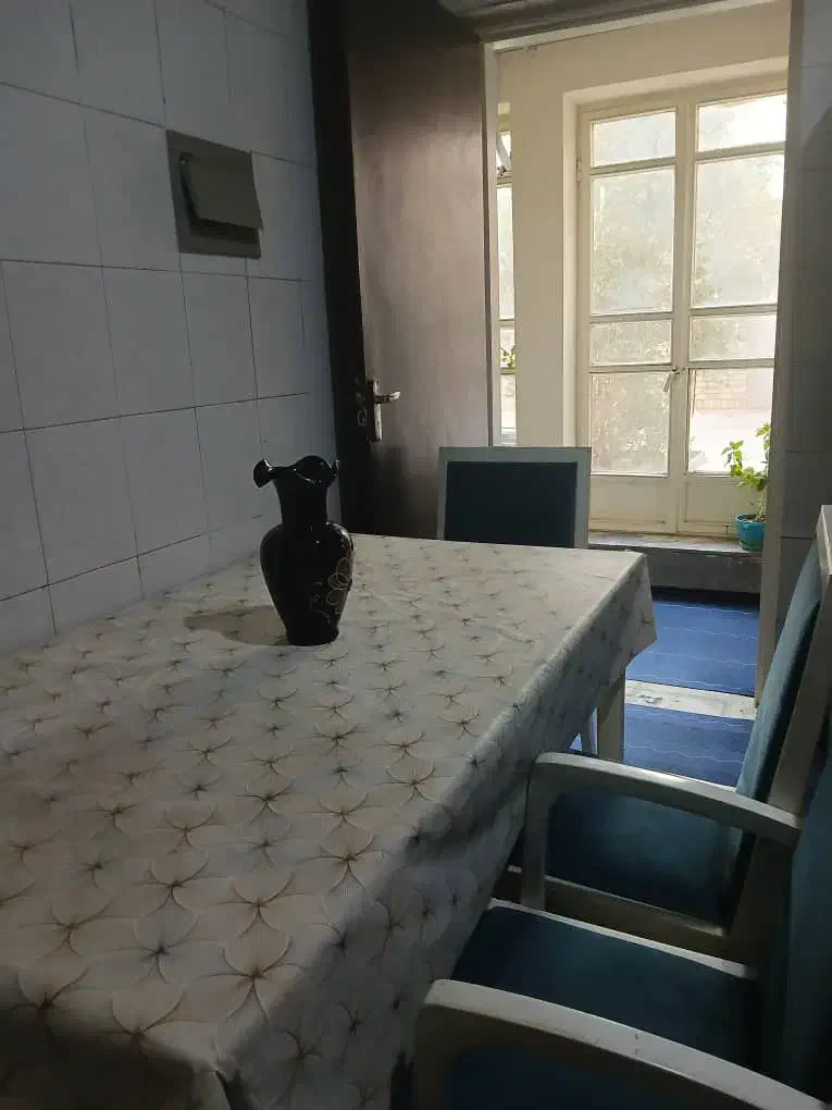 میز ۴نفره|میز و صندلی غذاخوری|قم, شهرک مهدیه|دیوار