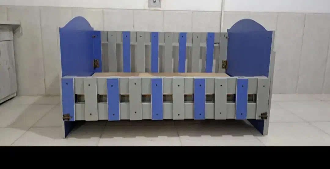 تخت خواب کودک|تخت و صندلی بچه|مرودشت, ژیان|دیوار