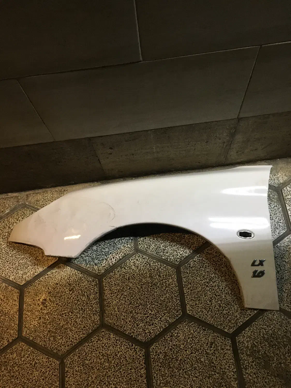 گلگیر سمت راننده 206 فابریک|قطعات یدکی و لوازم جانبی|نیشابور, مدرس|دیوار