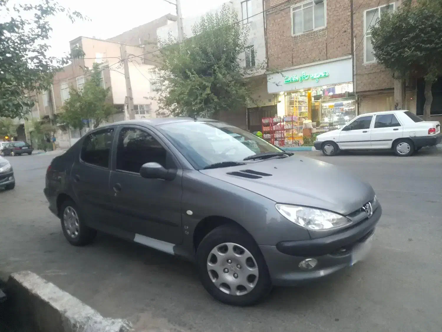 ۲۰۶ صندوق دار اتومات|خودرو سواری و وانت|تهران, شمشیری|دیوار