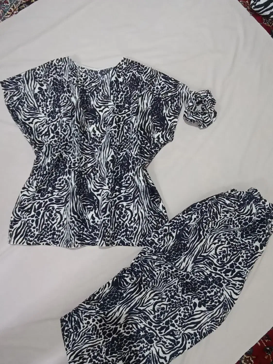 تیشرت شلوار|لباس|بابل, |دیوار