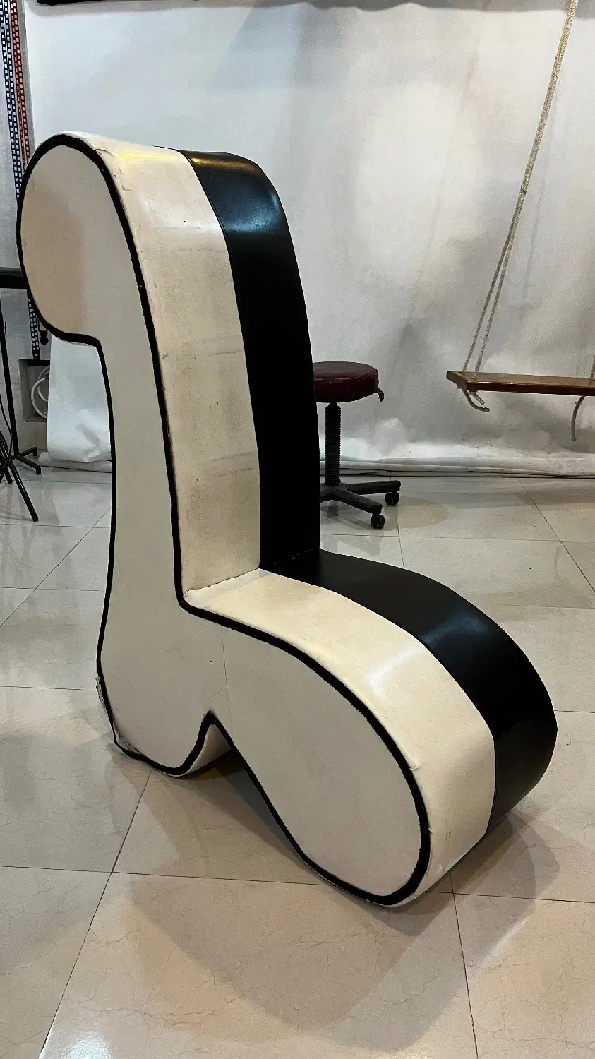 کاناپه|صندلی و نیمکت|لار, |دیوار