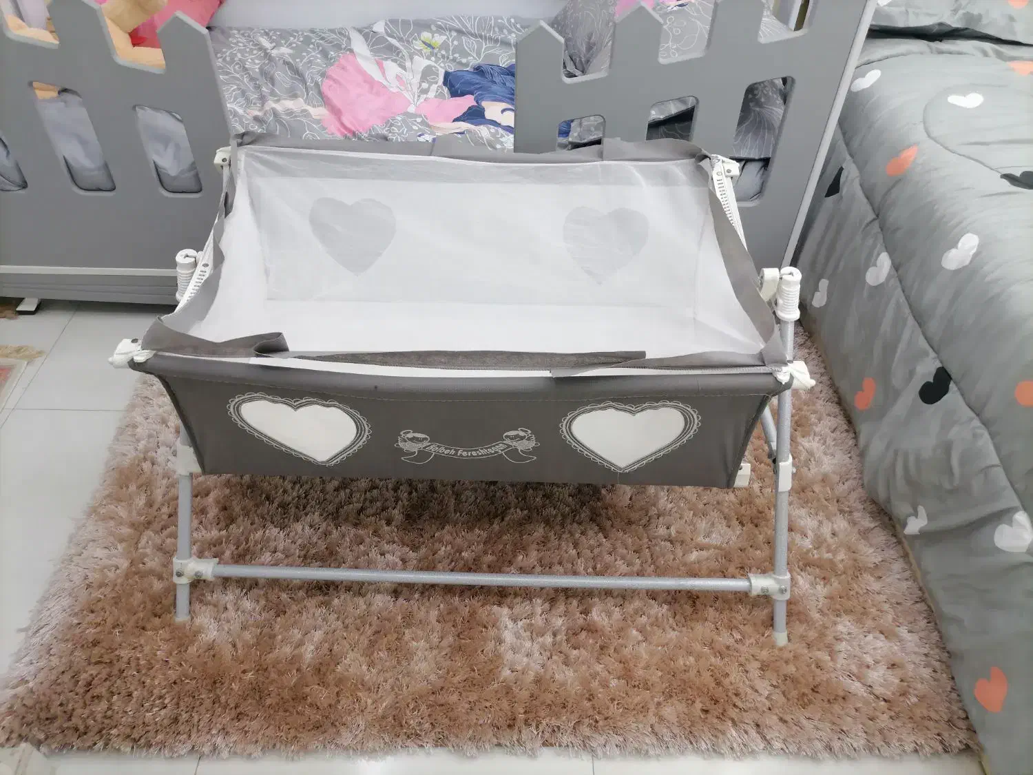 گهواره کودک با پشه بند|تخت و سرویس خواب|ملارد, |دیوار