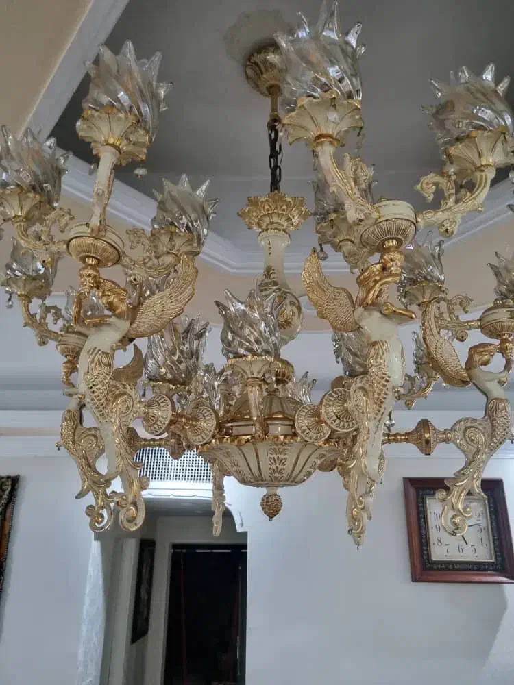 لوستر ملکه ۲۴ شعله تمام برنز|لوستر و چراغ آویز|تهران, منیریه|دیوار