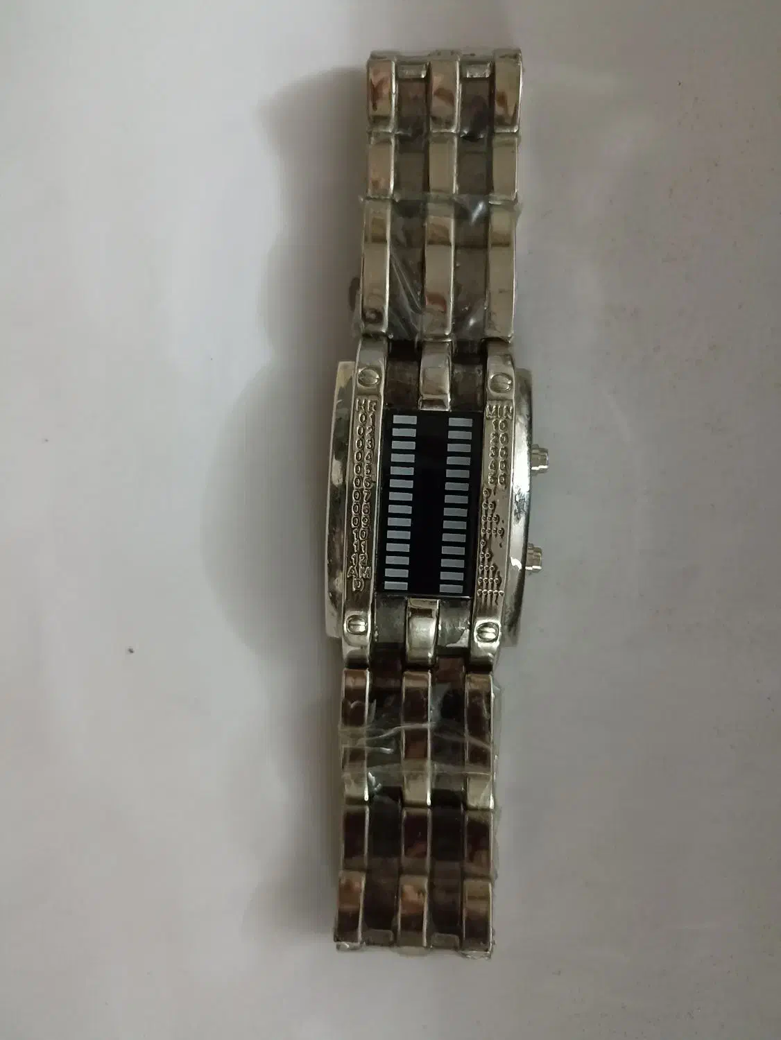 ساعت مچی لامپی قدیمی|ساعت|همدان, |دیوار