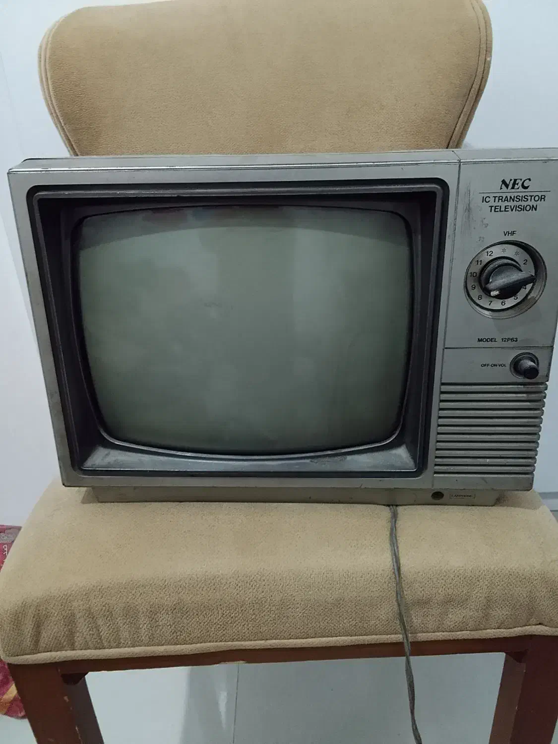 تلوزیون قدیمی|کلکسیون اشیاء عتیقه|مشهد, آزادشهر|دیوار