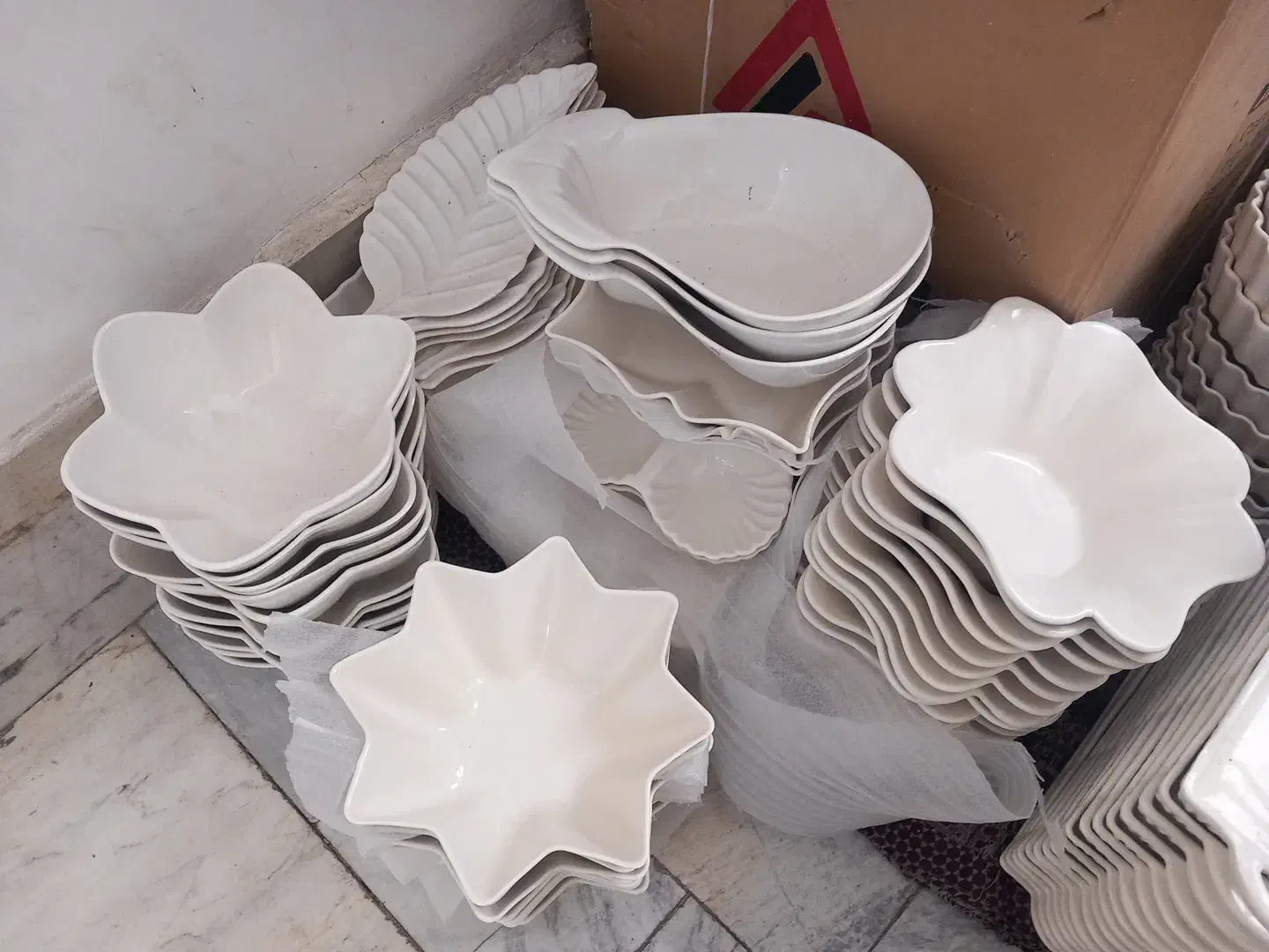 ظروف‌چینی سفید|ظروف سرو و پذیرایی|قرچک, زیبا شهر|دیوار