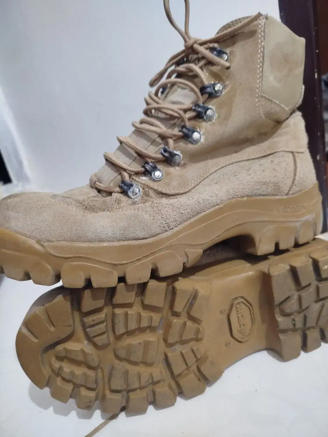 پوتین اصل ویبرام امریکایی|کوهنوردی و کمپینگ|سنندج, |دیوار