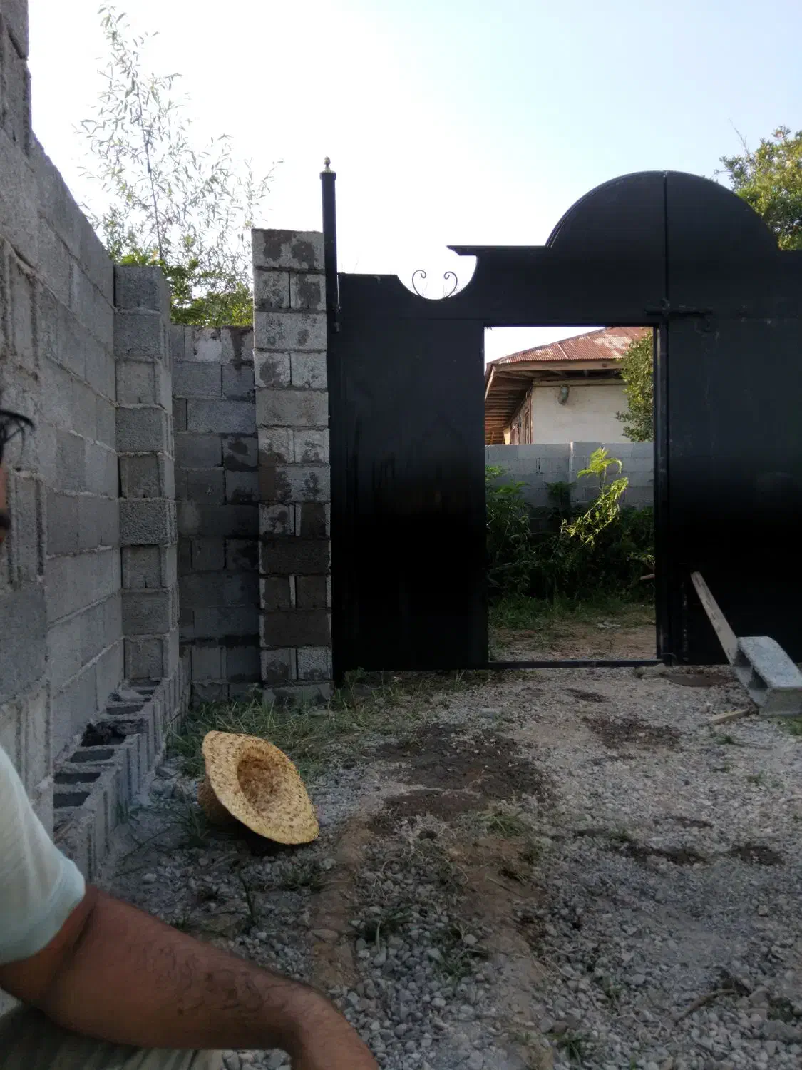 رنگکاری ضدزنگ لوله گاز اهن روزمزدی ۱۲۰۰زیرقیمت|خدمات پیشه و مهارت|صومعه‌سرا, |دیوار