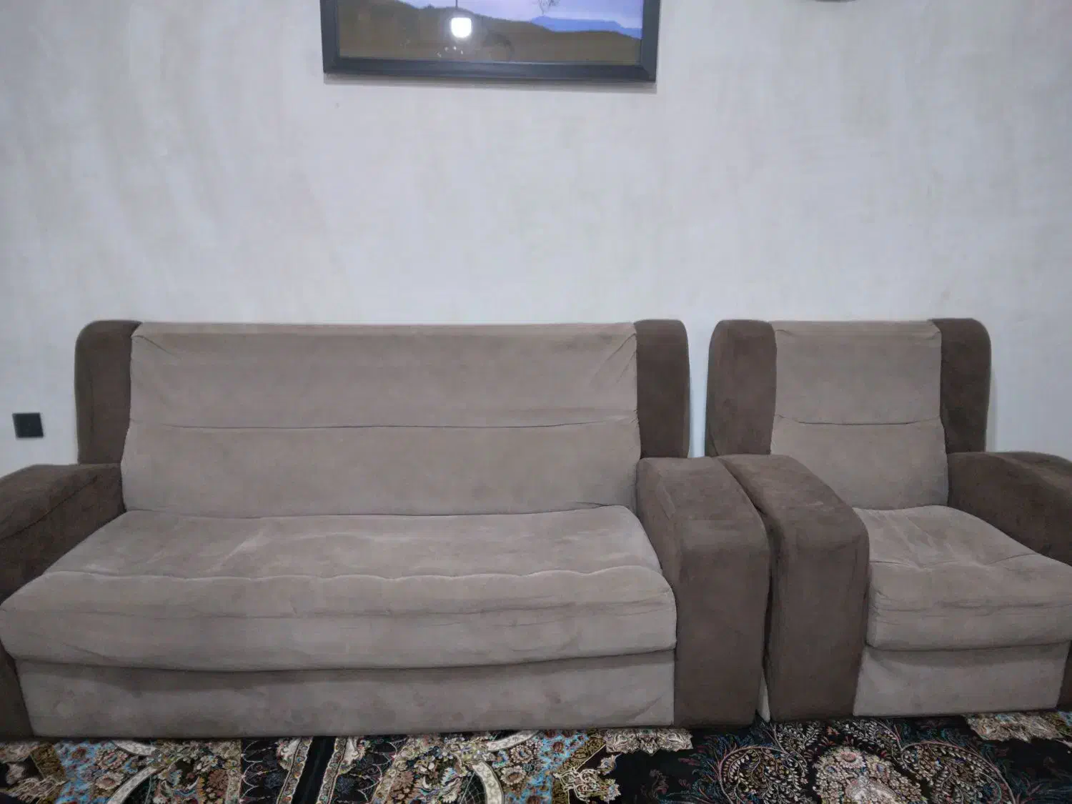 مبل ۷ نفره  محکم و تمیز|مبلمان خانگی و میز عسلی|سرپل ذهاب, |دیوار