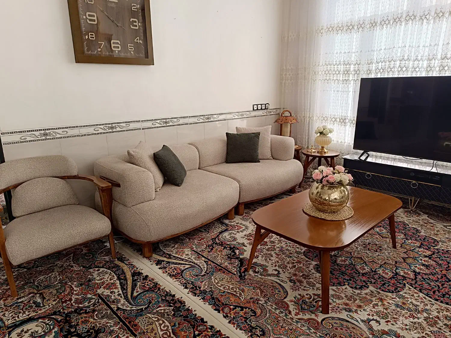 فروش مبل تازه خریداری شده|مبلمان خانگی و میز عسلی|جوانرود, |دیوار