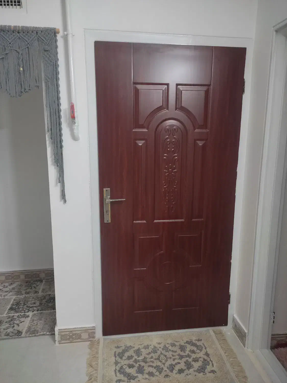 درب چوبی با دسگیره|مصالح و تجهیزات ساختمان|قیدار, |دیوار