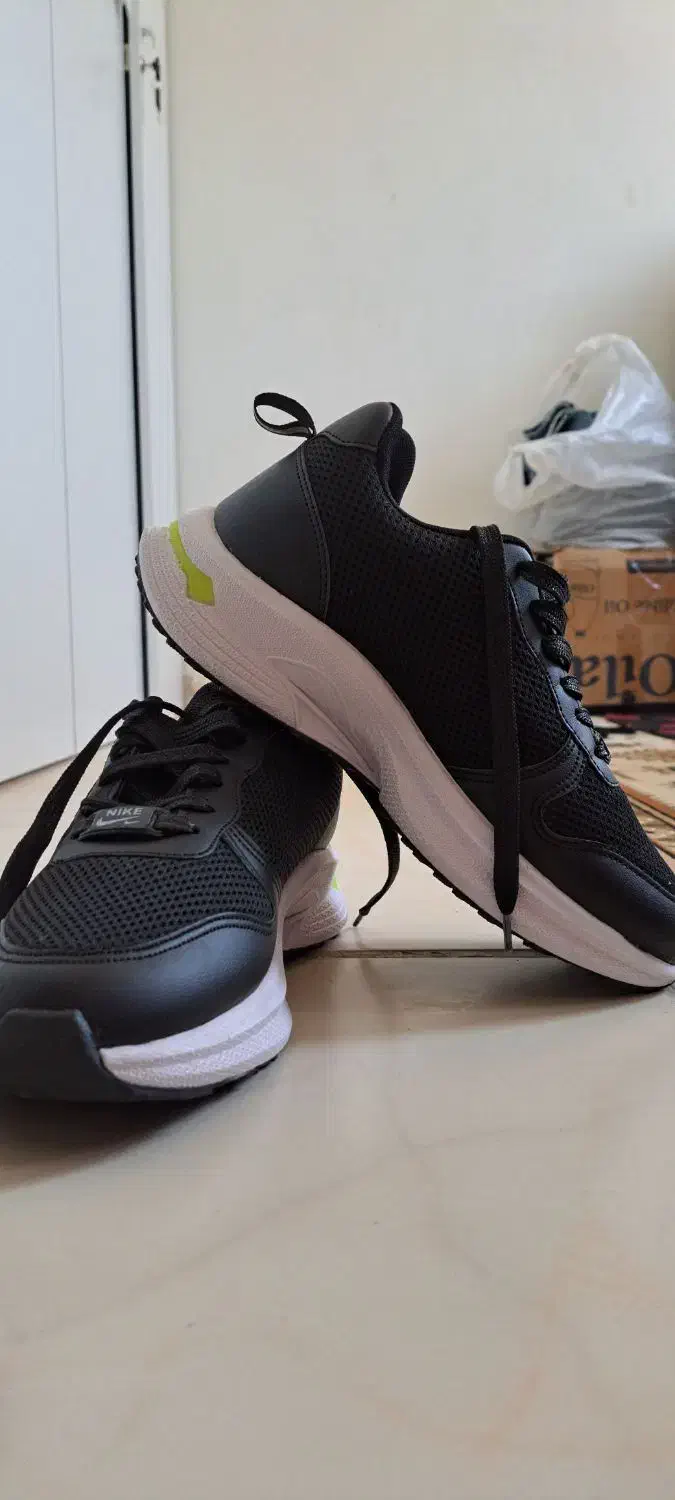 کتونی ..نو مدل نایک|کیف، کفش، کمربند|پرند, فاز ۶|دیوار