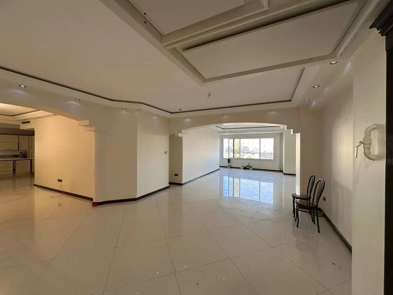 195متر 4 خواب خوش نقشه کم واحد نزدیک مترو (تجریش)|اجارهٔ آپارتمان|تهران, حکمت|دیوار