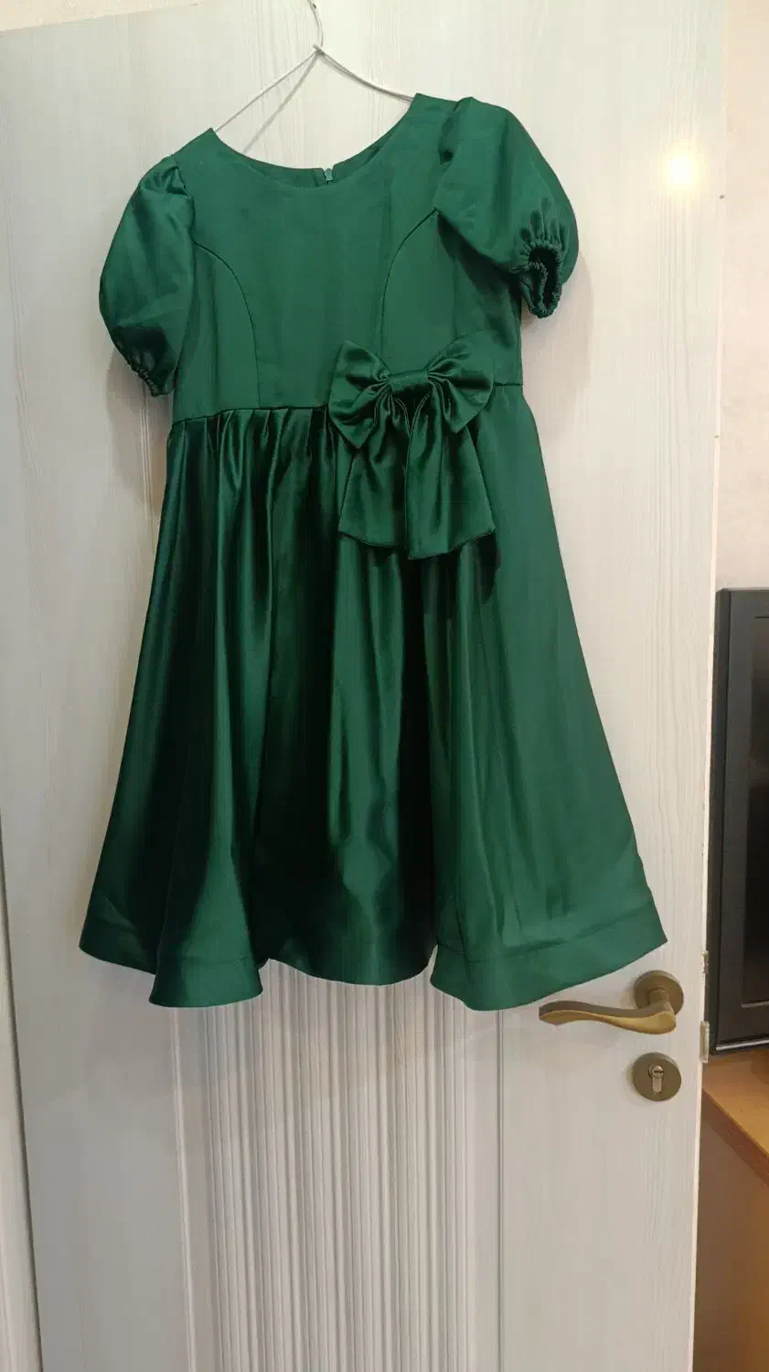 لباس مجلسی|لباس|رشت, کوی جام جم|دیوار