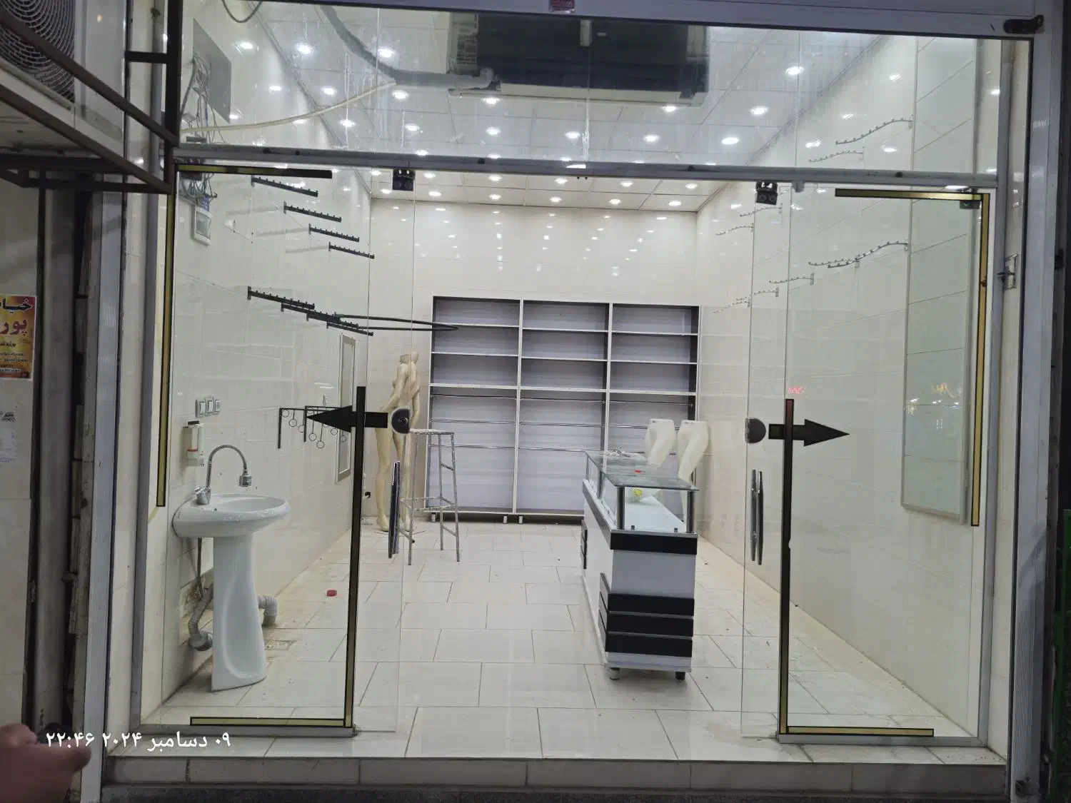 دکور بوتیک|فروشگاه و مغازه|دوگنبدان, |دیوار