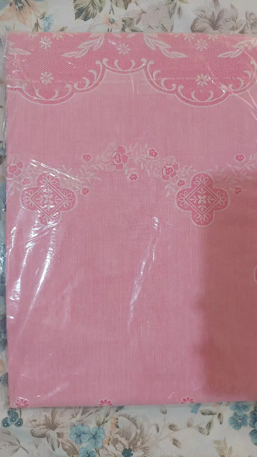 سفره طرح برجسته ۱۵ تا ۱۸ نفره|سفره، حوله، دستمال آشپزخانه|تهران, آبشار تهران (دریاچه)|دیوار