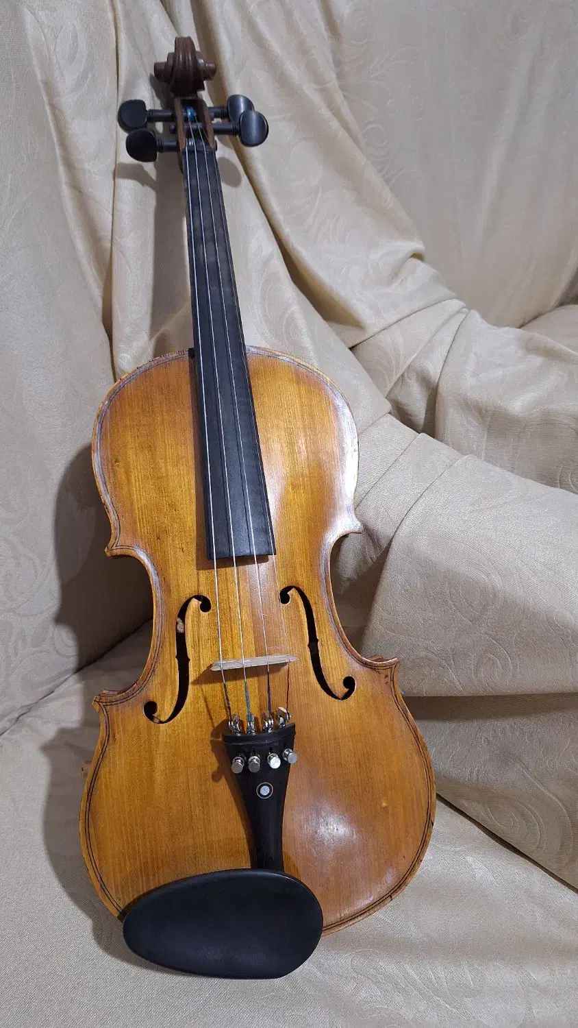 ویولون قدیمی و خوش صدا|ویولن|رشت, حمیدیان|دیوار