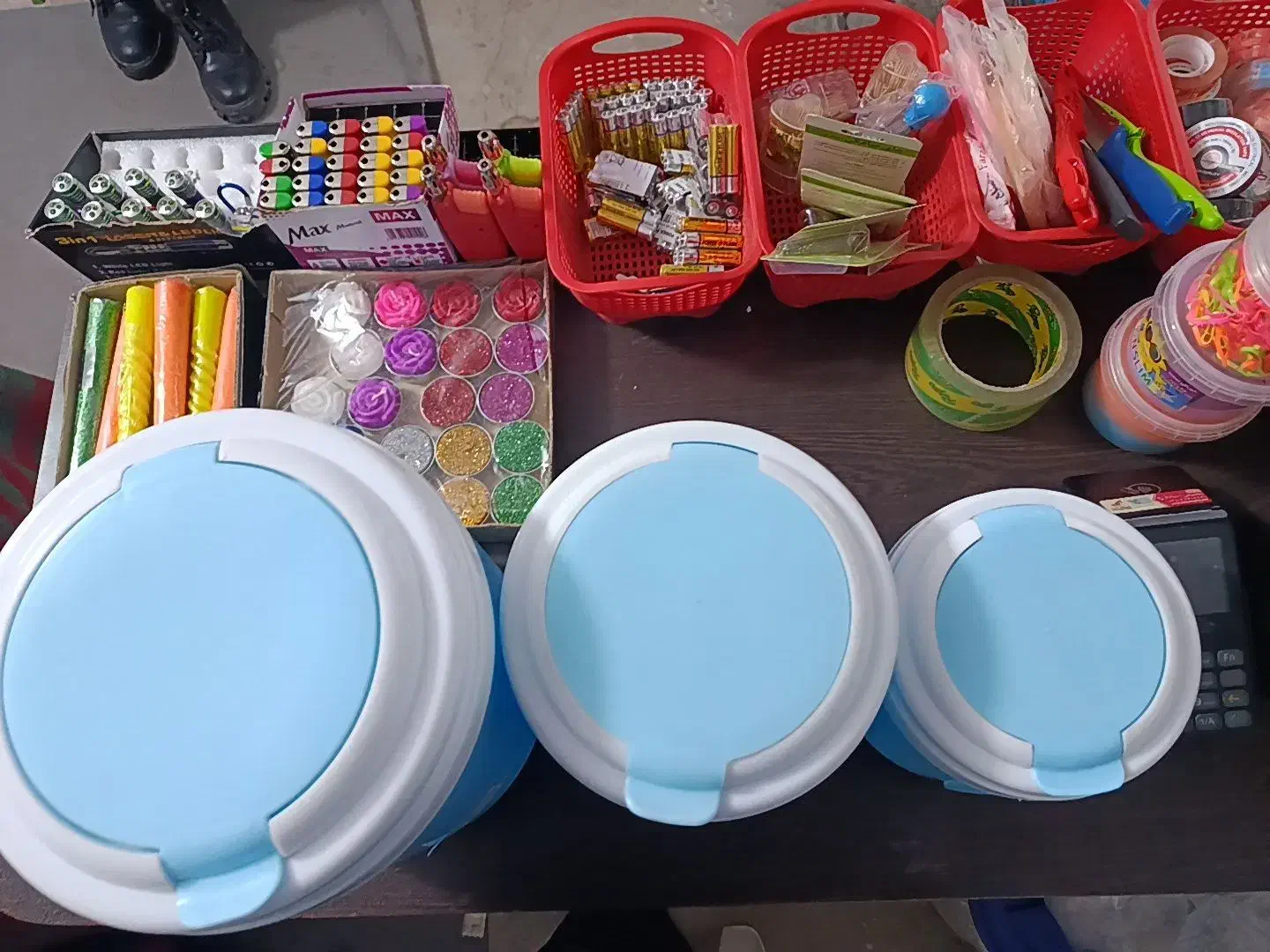 سطل|ظروف نگهدارنده، پلاستیکی، یک‌بارمصرف|قروه, |دیوار