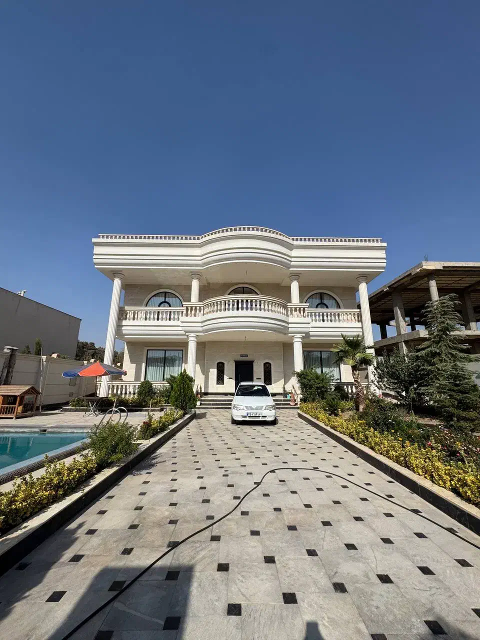 اجاره سالیانه باغ ویلا عمارت لوکس و شهرکی|اجارهٔ خانه و ویلا|شهریار, شهریار|دیوار
