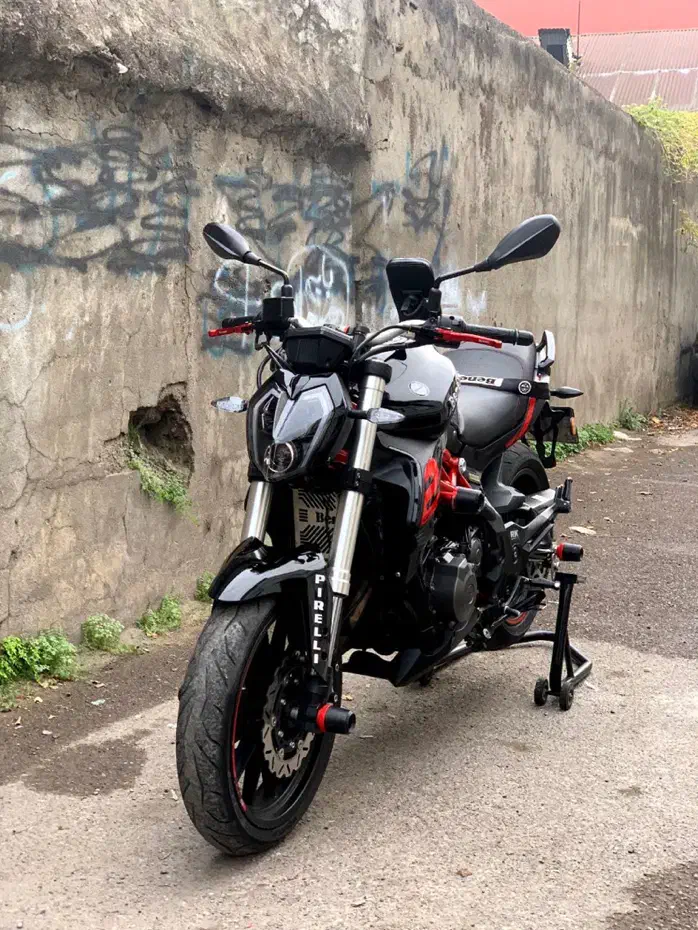 بنلی ۲۵۰جفت فول لوازم|موتورسیکلت|لنگرود, |دیوار